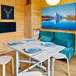 Studio Apartment In Swiss Chalet - Garden Views Of Mont Blanc Pensjonat