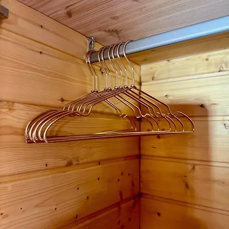 In Swiss - Skiing Nearby! Garden Views 招待所 阿泽尔