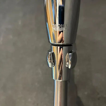 In Swiss - Skiing Nearby! Garden Views 招待所 4*