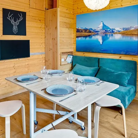 In Swiss - Skiing Nearby! Garden Views 招待所