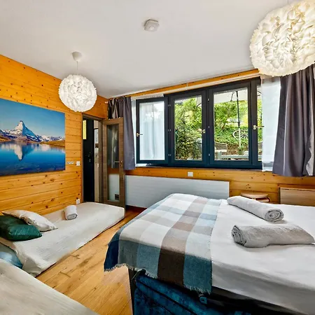 Studio Apartment In Swiss Chalet - Garden Views Of Mont Blanc Pensjonat 4*