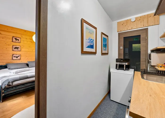 Gasthuis In Swiss - Skiing Nearby! Garden Views Arzier