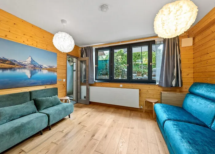 In Swiss - Skiing Nearby! Garden Views 4*