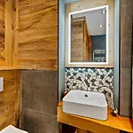 In Swiss - Garden Views Of Mont Blanc Гостевой дом 4*