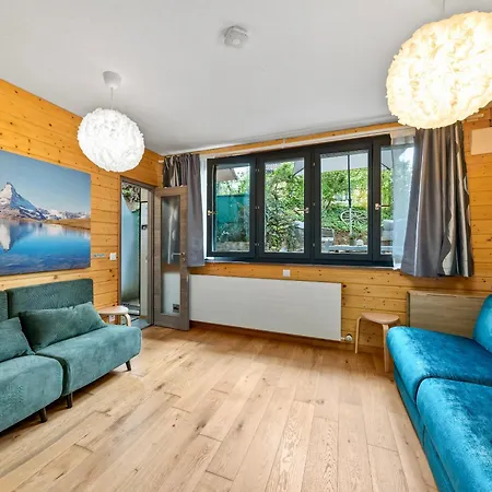 In Swiss - Garden Views Of Mont Blanc 4*