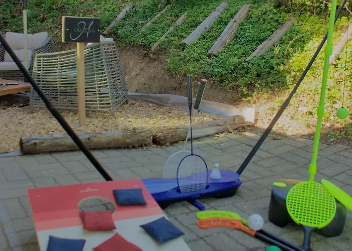 In Swiss - Skiing Nearby! Garden Views